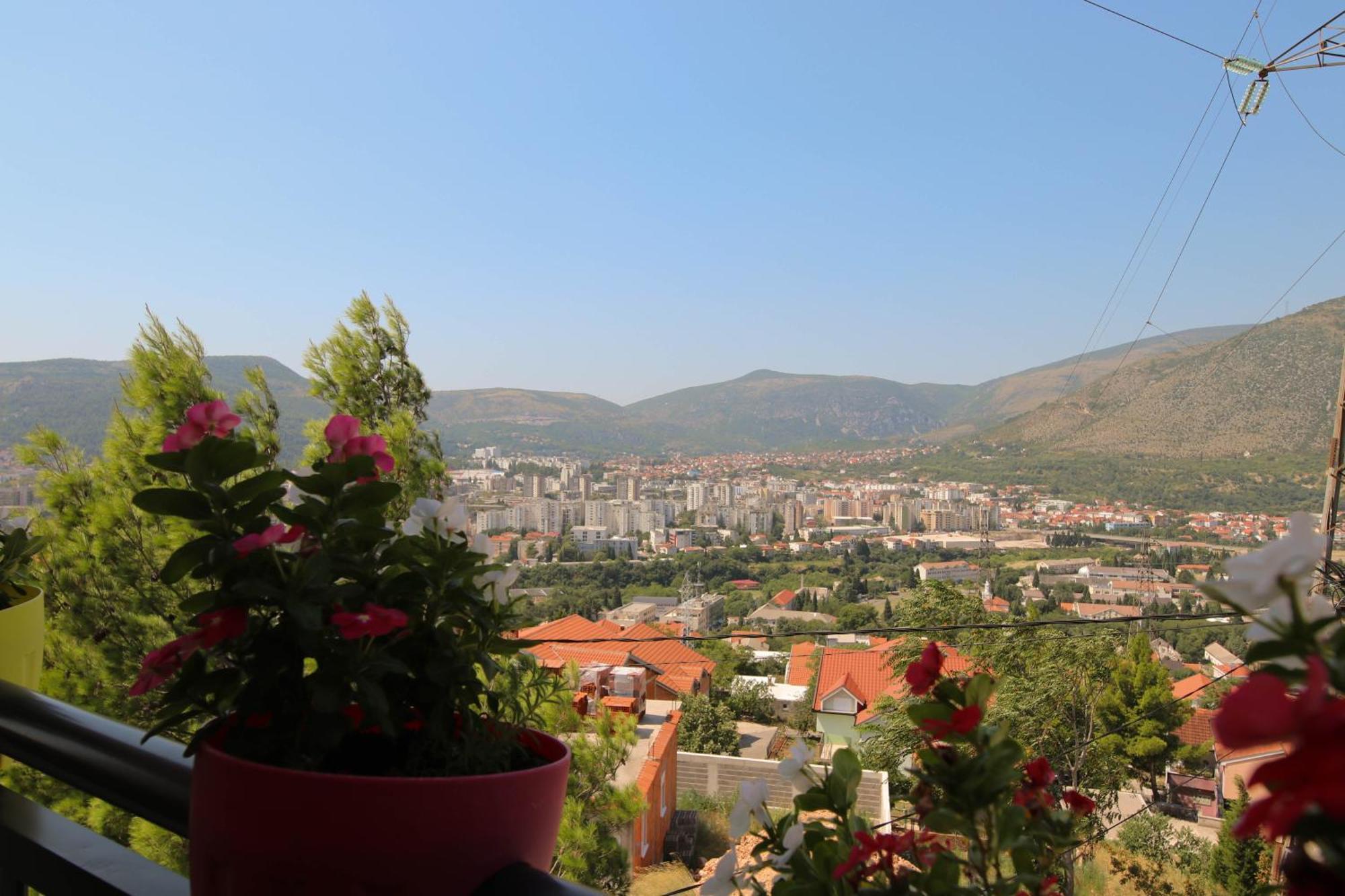 Villa Skywalk House à Mostar Extérieur photo