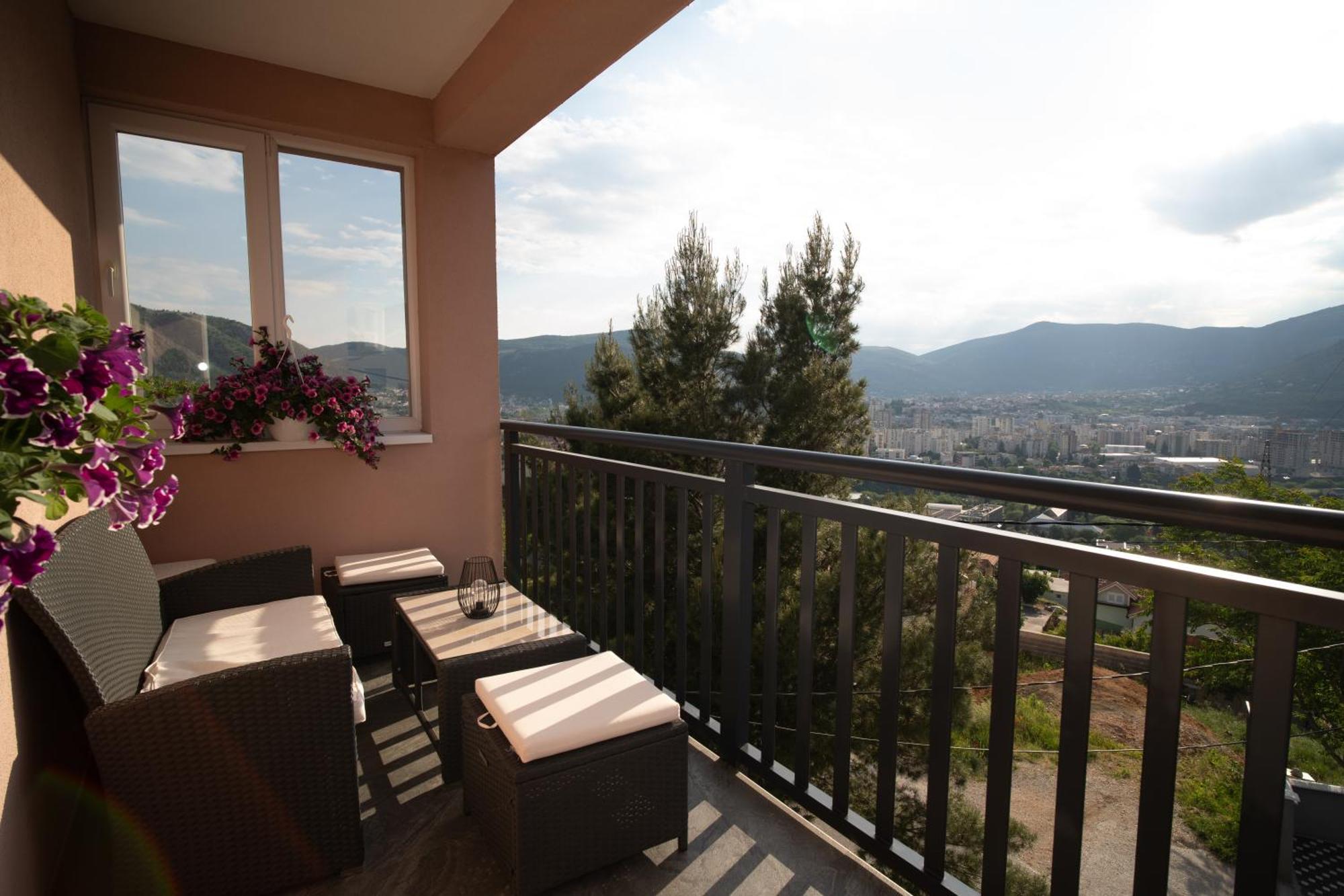 Villa Skywalk House à Mostar Extérieur photo