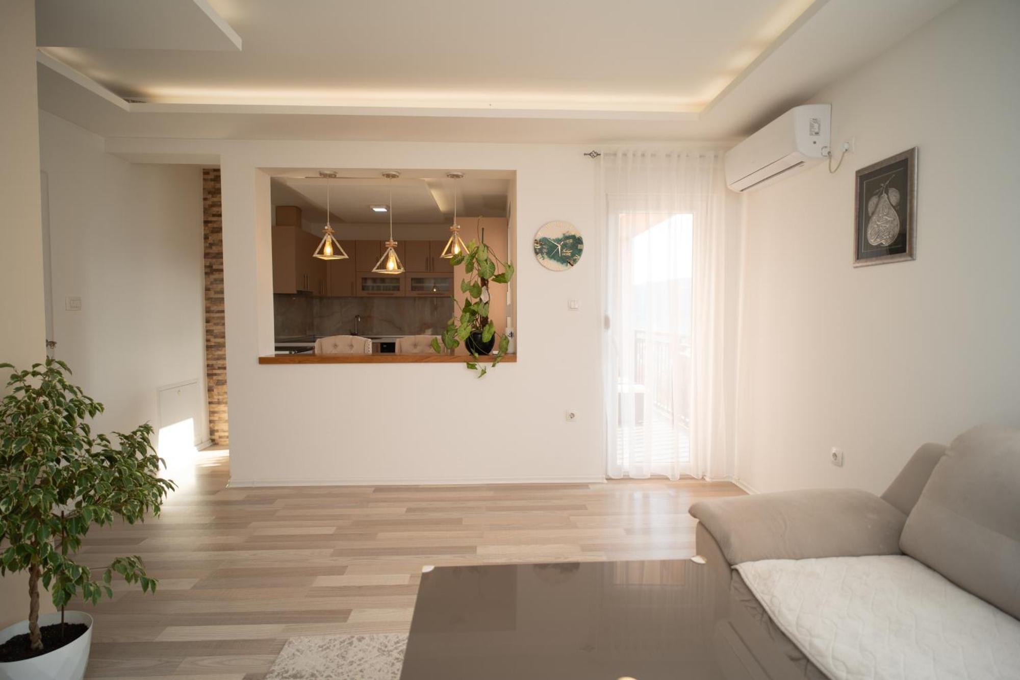 Villa Skywalk House à Mostar Extérieur photo